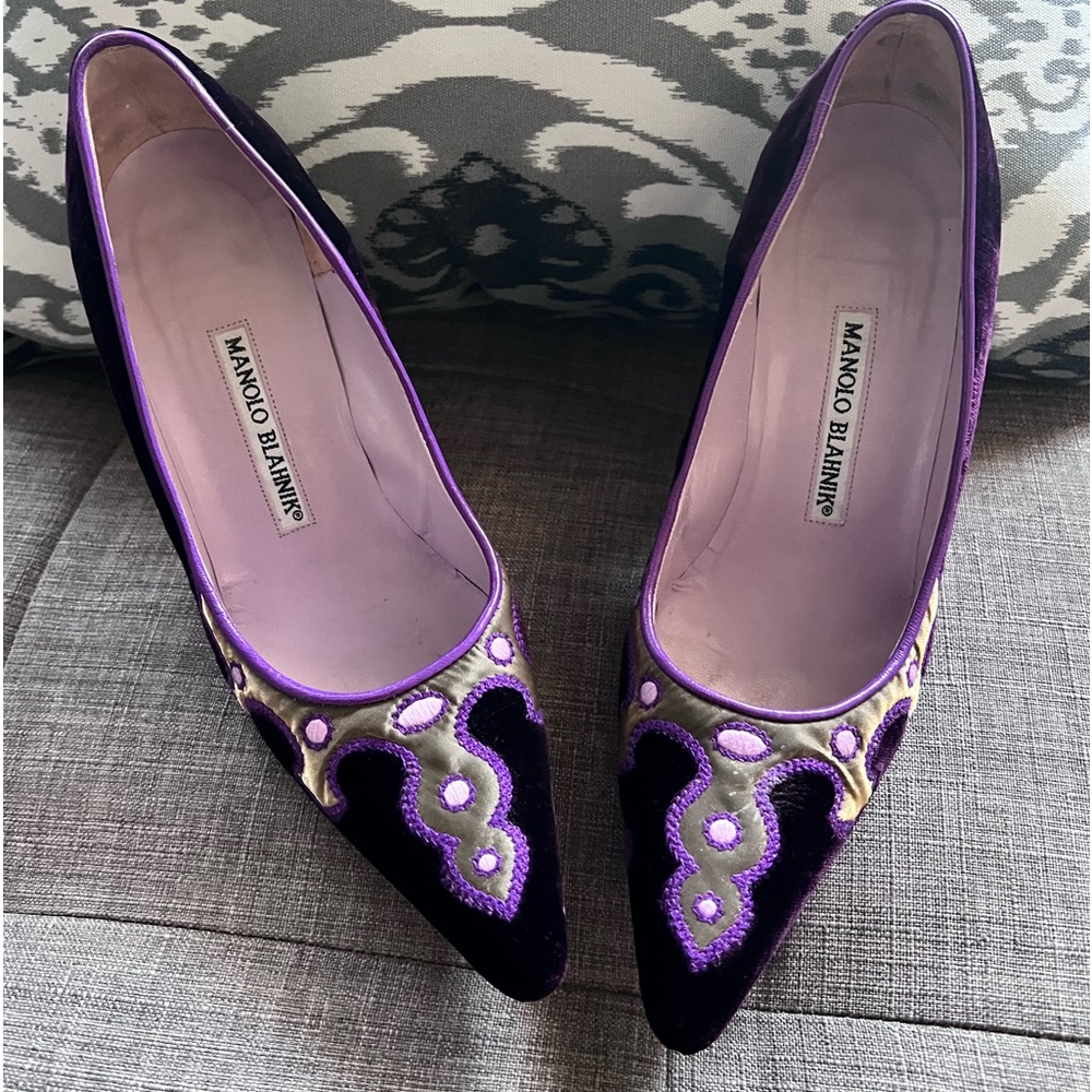 Manolo Blahnik Kayan pointed-toe pumps